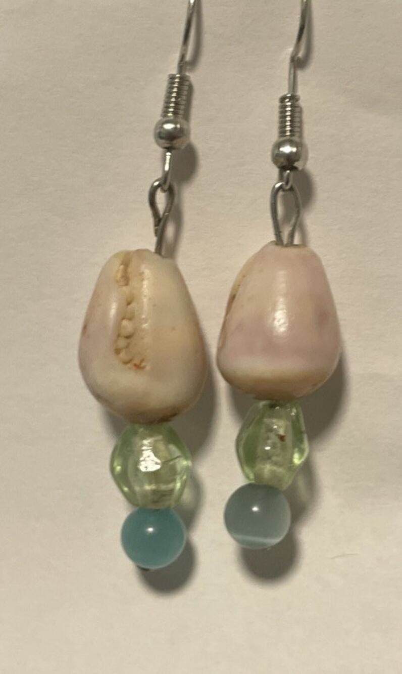 Hawaiian Handmade Pūpū Ala cone Shells and bead Dangly Earrings blue/green 1”